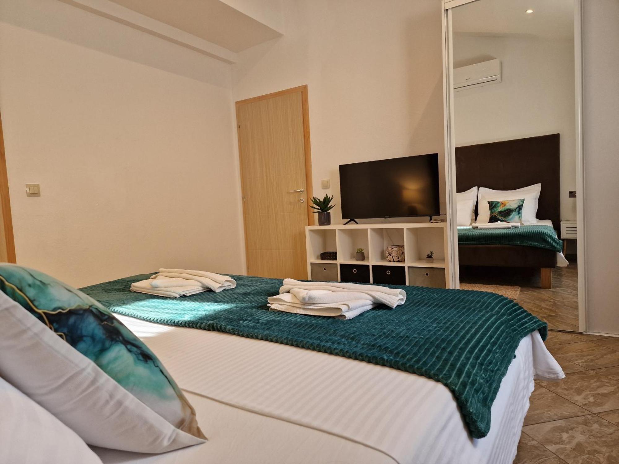 Beautiful Holiday Home "Villa Luka" Kaštel Štafilić Zewnętrze zdjęcie